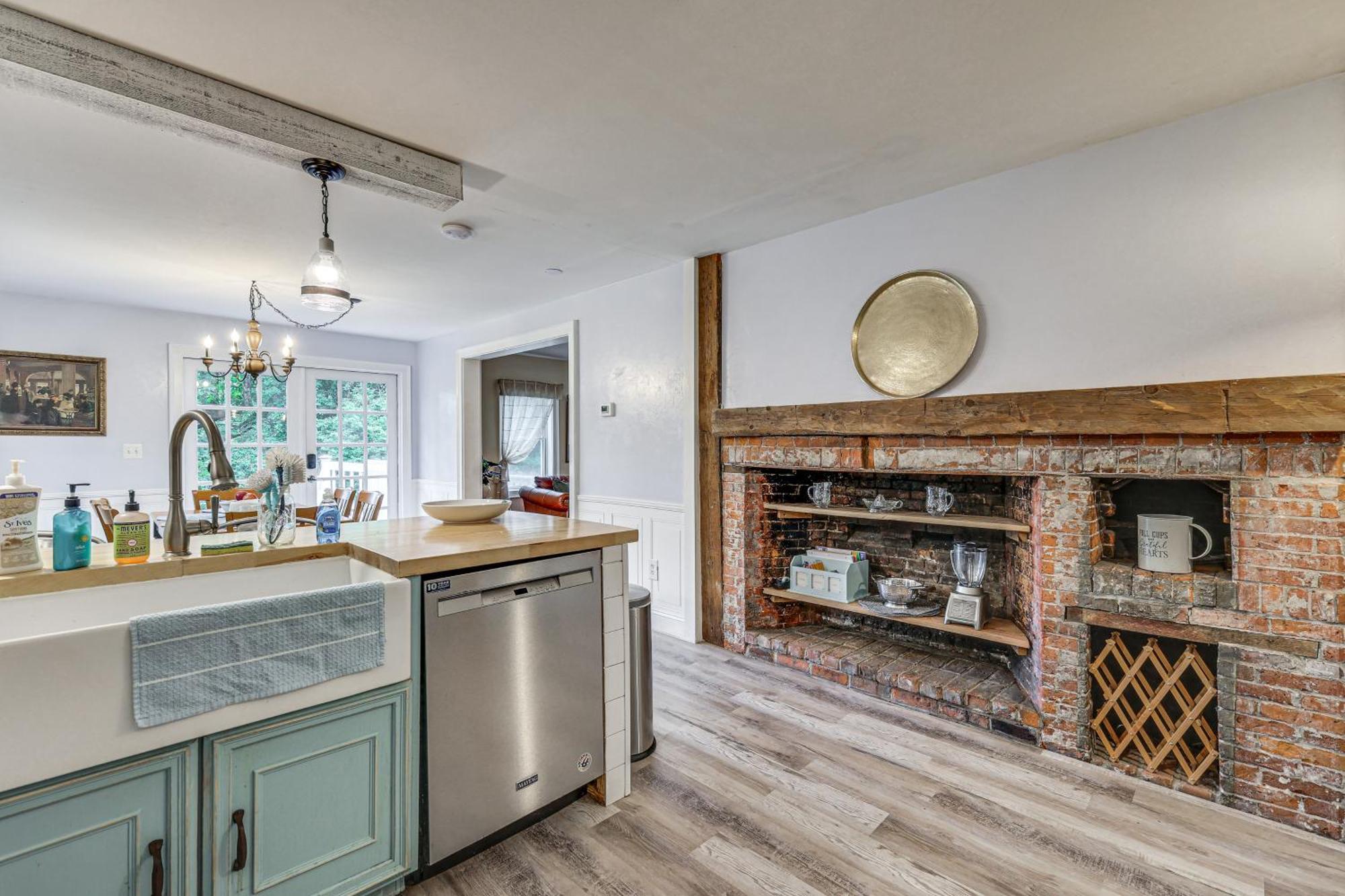Quintessential New England Home With Patio And Grill! Putnam Exterior foto
