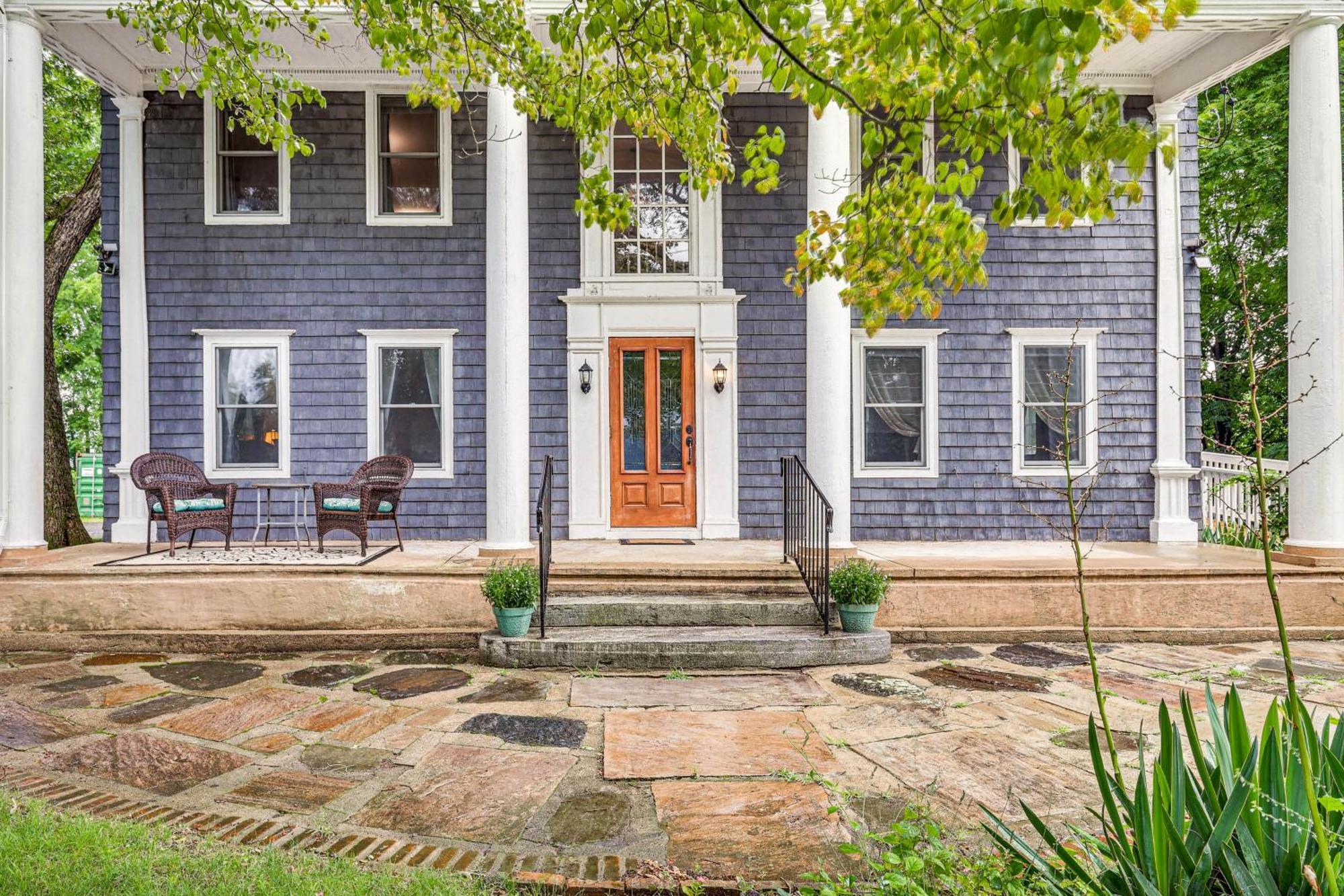 Quintessential New England Home With Patio And Grill! Putnam Exterior foto